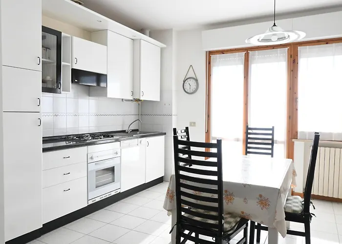 S355 - Sirolo, Ampio Trilocale Con Terrazzo E Posto Auto * Sirolo